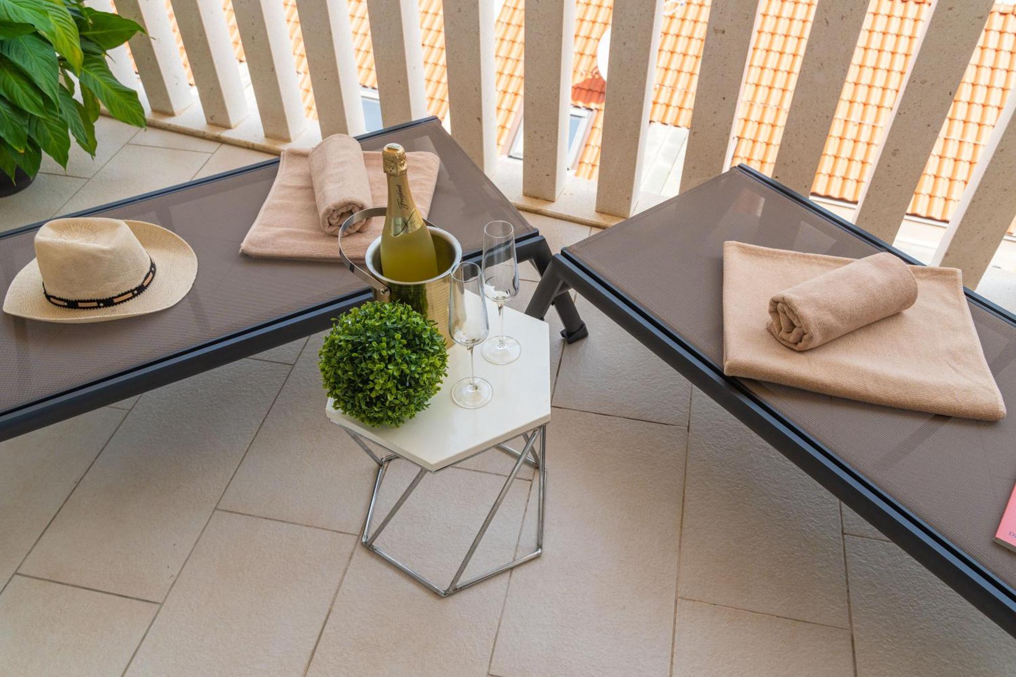 Apartment Apollo In Dubrovnik With Sea View Екстериор снимка