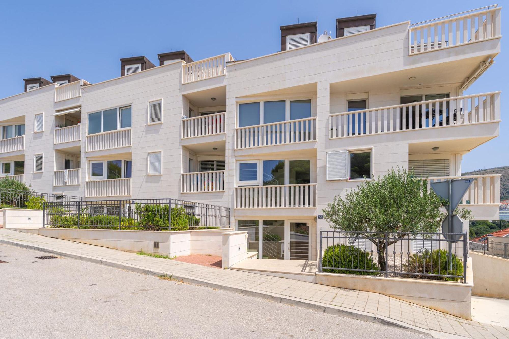 Apartment Apollo In Dubrovnik With Sea View Екстериор снимка